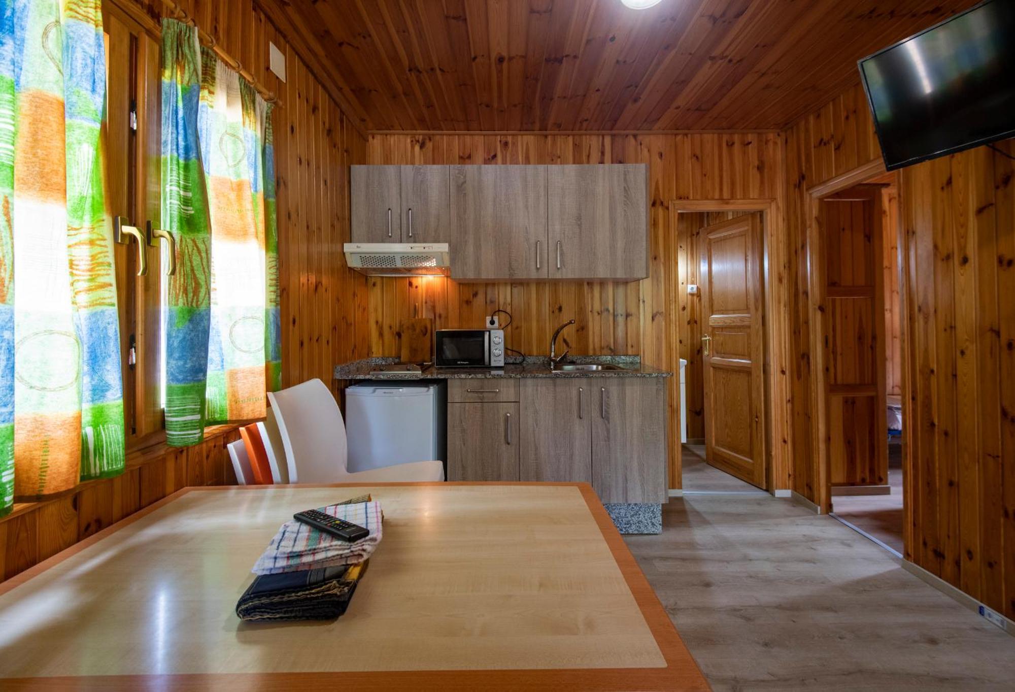 Camping Rural Ria De Arosa 2 Ribeira Luaran gambar
