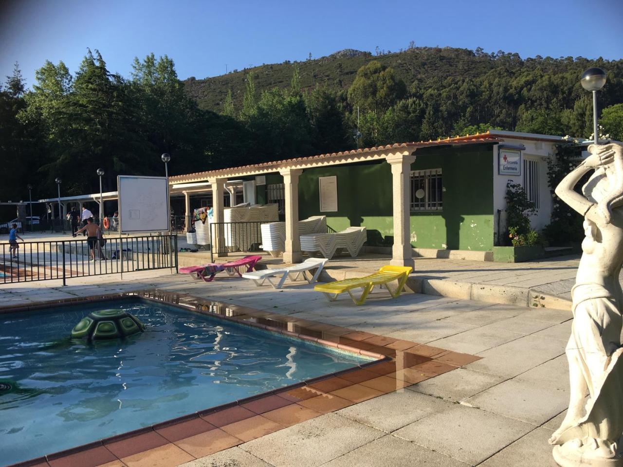 Camping Rural Ria De Arosa 2 Ribeira Luaran gambar