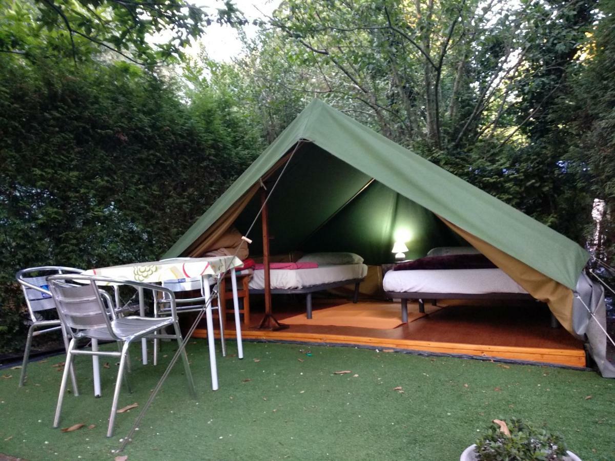 Camping Rural Ria De Arosa 2 Ribeira Luaran gambar