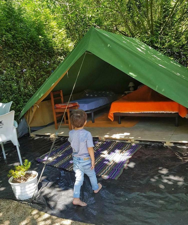Camping Rural Ria De Arosa 2 Ribeira Luaran gambar